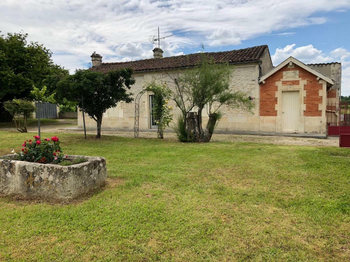 Villa Chez Lysette à Mesnac Extérieur photo